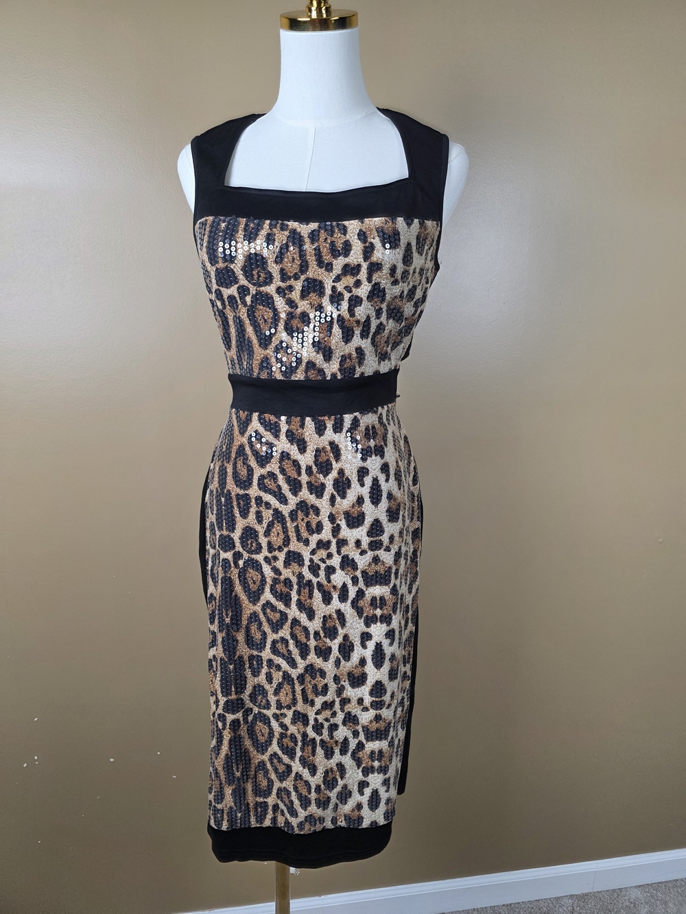 Sleeveless Leopard Midi Dress with Black Trim